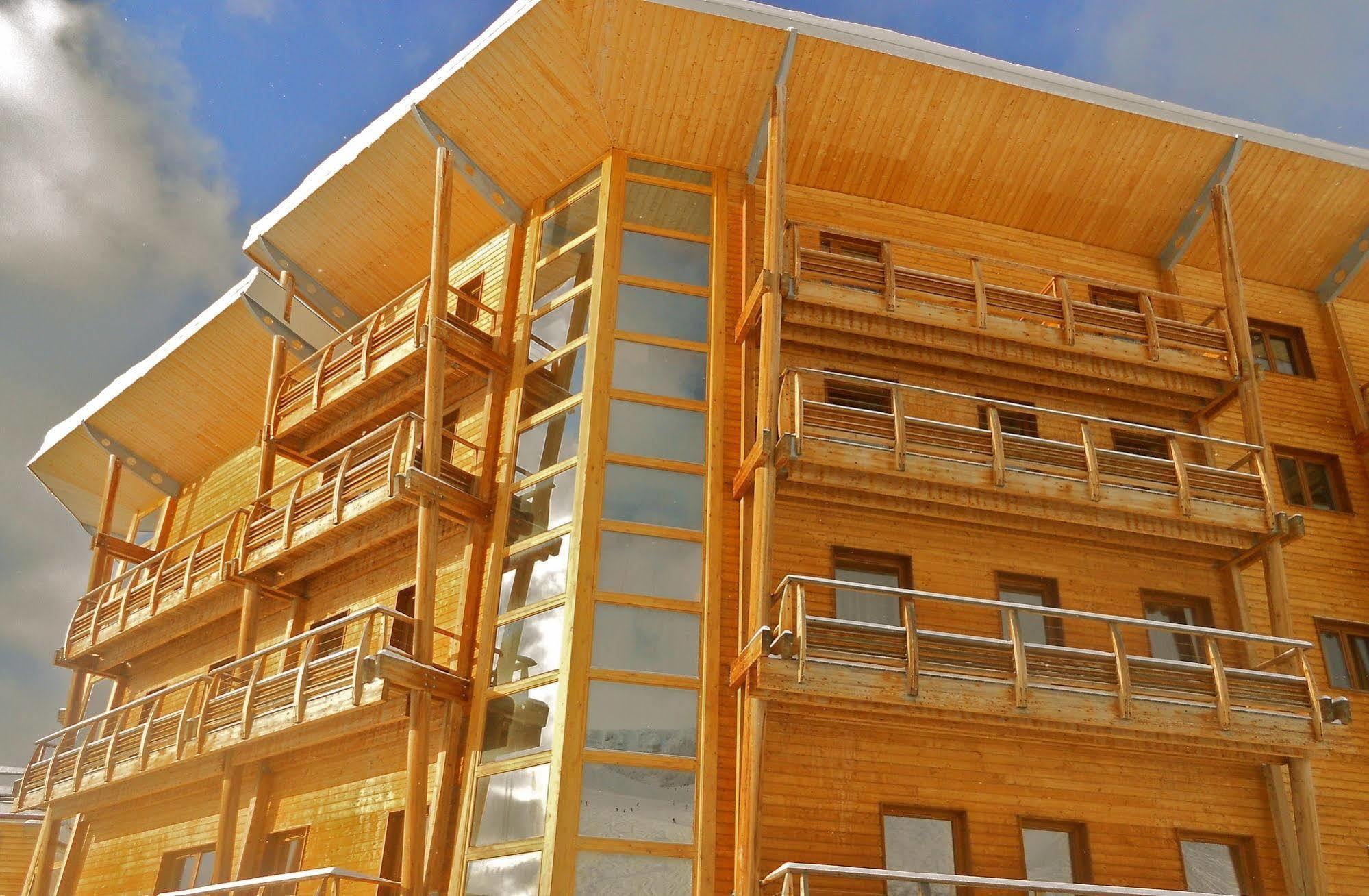 Les Balcons De Recoin - Chamrousseアパートホテル エクステリア 写真