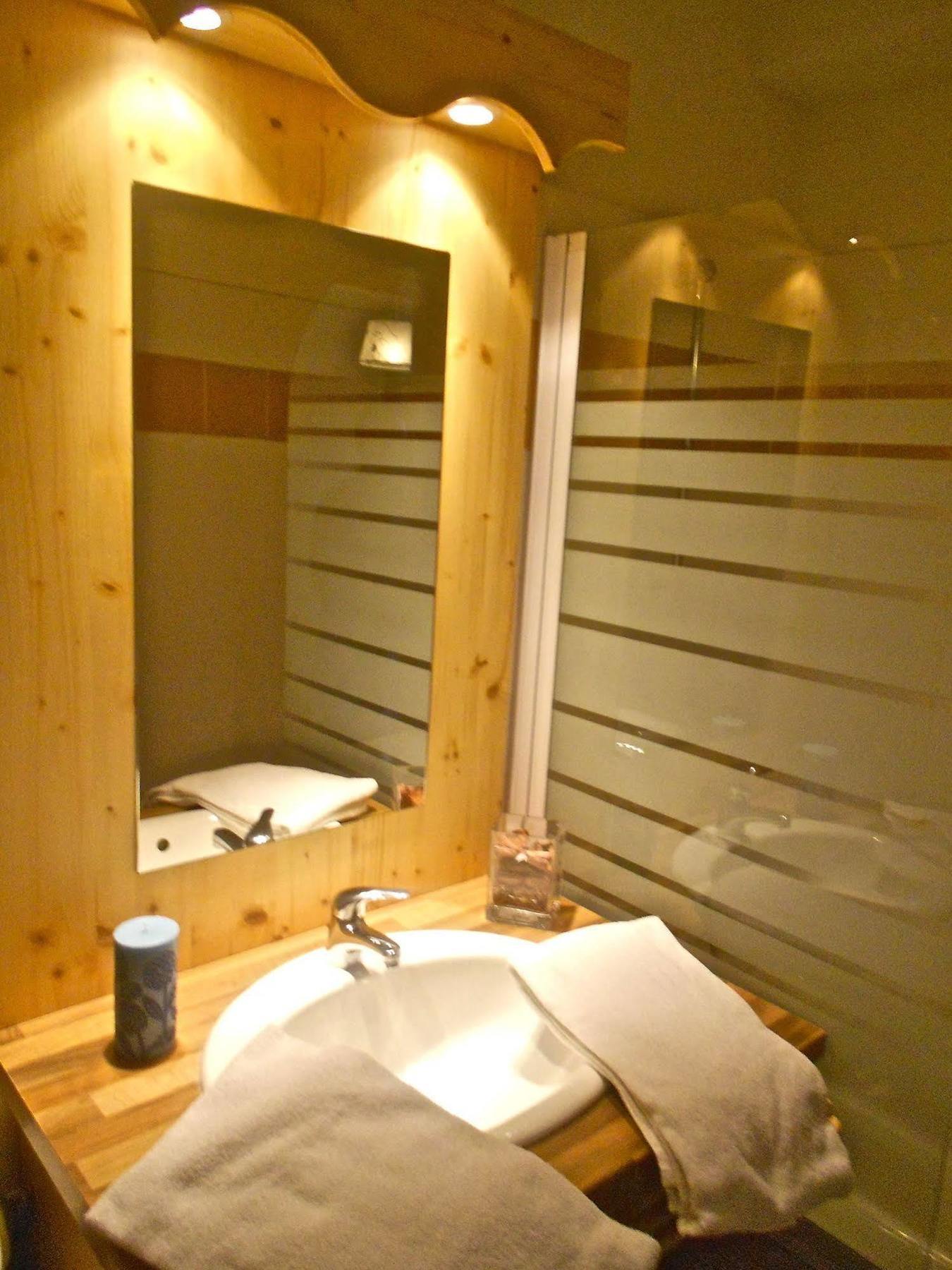 Les Balcons De Recoin - Chamrousseアパートホテル エクステリア 写真
